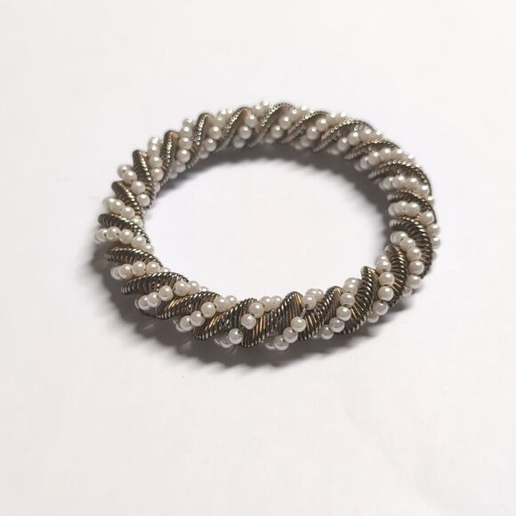 219 Vintage Gold and Pearl Beaded Bangle Bracelet‎ - Picture 5 of 5